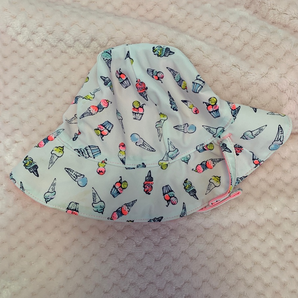 Baby Gap sun hat